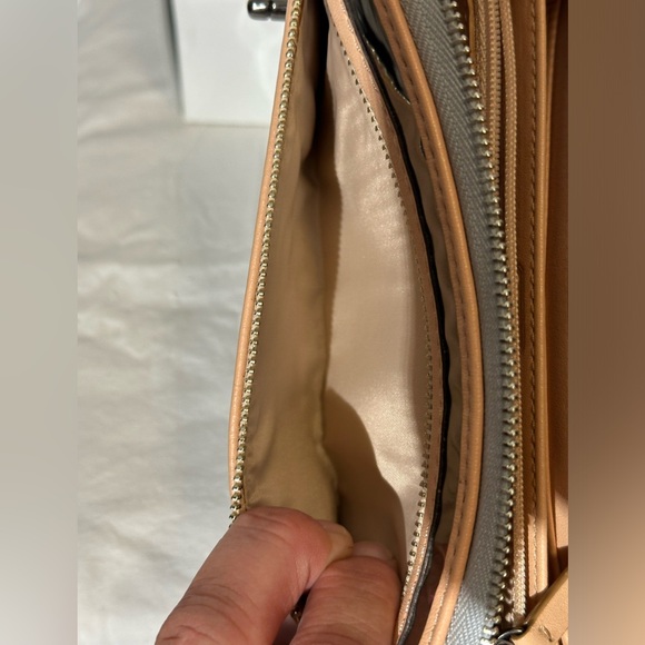 Coach “Poppy” Mirror Leather Zip Wallet NWT - Picture 6 of 8